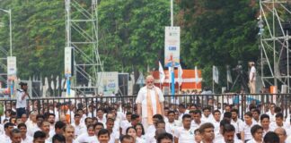 🧘♂️🇮🇳 యోగ కేవలం వ్యాయామం కాదు.. జీవన విధానం! యోగా దినోత్సవంలో ప్రధాని మోదీ కీలక సందేశం 🌍💪✨