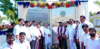 మట్టిలో మాణిక్యాలు – ప్రభుత్వ పాఠశాలల్లో చదవటం నామోషీ కాదు