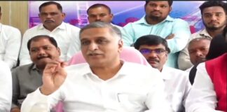 కేంద్రం చెప్పినట్టు చేయడానికి మీరెందుకు?