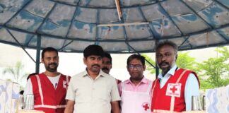 ‘నీట్’ అభ్యర్థులకు రెడ్ క్రాస్ సొసైటీ తాగునీరు,మజ్జిగ పంపిణీ