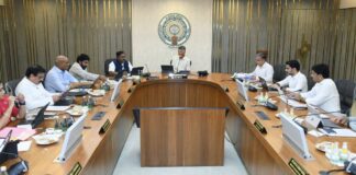 పవన్ను వివాదాల్లోకి లాగితే ఊర్కోవద్దు