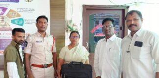 రూ.9 లక్షల బంగారం, నగదు అప్పగించి నిజాయితీ చాటుకున్న ఆటోవాలా
