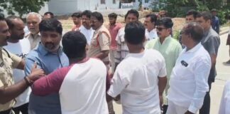 ప్రొద్దుటూరులో హైటెన్షన్..! రోడ్డు నాణ్యతపై వైసీపీ ఆందోళన.. ఎదురుగా టీడీపీ.. రంగంలోకి పోలీసులు