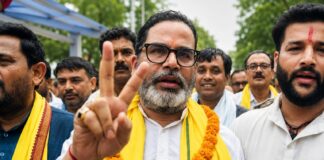 కొత్త అవతారమెత్తిన స్ట్రాటజిస్ట్ బీహార్ ఉప ఎన్నికలో పీకే కంటెస్ట్