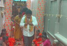 గోదావరిలో వారాహిమాత దీక్షల సందడి ఆషాఢంలో భక్తుల విశేష భక్తి