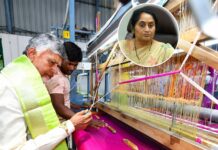 నేతన్నలకు ఏడాదికి రూ.25 వేల అండ