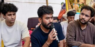 ఇంకా రెండు డిమాండ్లున్నాయ్.. అవి పరిష్కారమైతనే.. తేల్చి చెప్పిన కాక్రోచ్లు