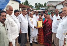 ఇంటింటికీ కూటమి ప్రజలతో ఎమ్మెల్యే నెహ్రూ మమేకం