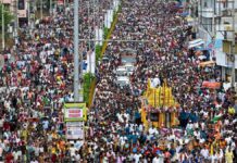 భక్తుల వెల్లువ..! సింహాచలం గిరి ప్రదక్షిణలు