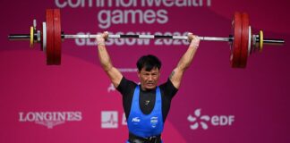 తండ్రి క్యాన్సర్తో పోరాటం కూలీ నుంచి కామన్వెల్త్ విజేత