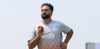 జమ్మూకశ్మీర్ యువ పేసర్కు టెస్టు పిలుపు సోషల్ మీడియాలో అభినందనల వెల్లువ