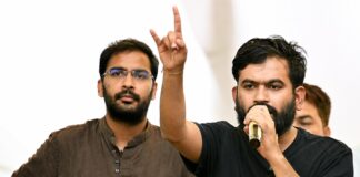 పార్టీ పెట్టమంటున్నారు ఉద్యమం చేస్తామంటున్నారు?