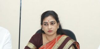 జనం బెంబేలెత్తేలా పరామర్శలా? జగన్ పర్యటనలపై హోం మంత్రి విమర్శలు