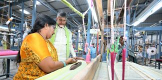చేనేత కుటుంబాలకు ఊరట, ₹ 25 వేల సాయం 71,536 కుటుంబాలకు రూ.179 కోట్ల ఆర్థిక సాయం