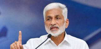 విజయసాయిరెడ్డి రీఎంట్రీ సంకేతం.. కొత్త రాజకీయం దిశగా అడుగులు