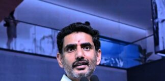 30 లక్షల ఇళ్లకు టీడీపీ 11 రోజుల్లోనే ఘనత సమీక్షించిన నారా లోకేశ్