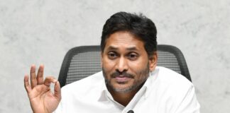 డీఎస్సీ అక్రమాలపై పోరు కొనసాగుతుందన్న వైఎస్ జగన్