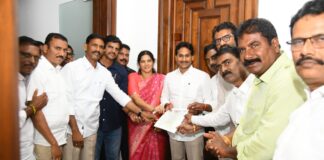హోదా ఇవ్వరు.. హక్కు ప్రతిపక్ష హోదా ఇవ్వడం లేదన్న జగన్