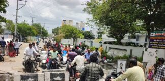 చీరాల డ్రైనేజీ నరకం.. ఐదేళ్లుగా ఇదే తంతు!