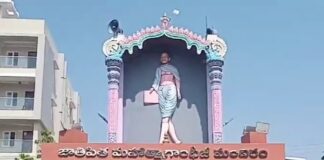 విగ్రహం కాదు.. గాంధీకి ఏకంగా గుడి! బాపును దేవుడిగా కొలుస్తున్న శ్రీకాకుళం ప్రజలు