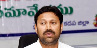 కడప ఎంపీ అవినాష్ ఇంట్లో ఈడీ సోదాలు