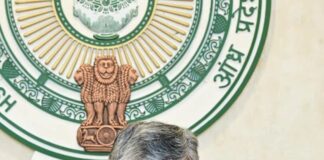 రెండు నిమిషాలు చాలు జగన్ & కో ని కంట్రోల్ చేసేస్తా రాజకీయ ముసుగులో రౌడీయిజమా?
