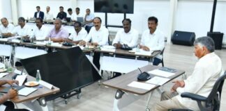 ఉద్యోగులకు చంద్రబాబు భారీ వరాలు