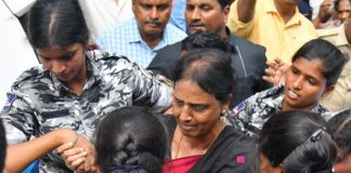 అసెంబ్లీ గేటు వద్ద బీఆర్ఎస్ హల్చల్