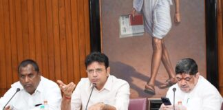 గోదావరి పుష్కరాల పనులు వేగం పెంచాలి