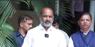 రేవంత్-కేటీఆర్ మైత్రి ప్రజలకు తెలుసు