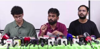 ఈసీపై కాక్రోచ్ల పోరు ముంబైలో నిరసనల హోరు