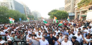 న్యాయవ్యవస్థను బెదిరించలేరు!